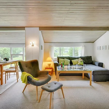 Erikgine - 170m From The Sea By Interhome Hals